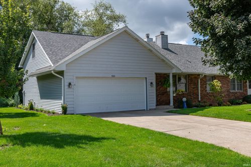 521 W Lowell Ave, Mishawaka, IN, 46545-5719 | Card Image