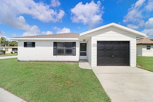 3250 Pebble Bend Dr, LAKELAND, FL, 33810-2748 | Card Image