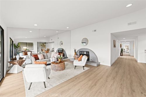 81 Camino Arroyo S, Palm Desert, CA, 92260-0311 | Card Image