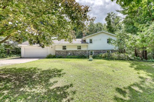 9129247 Center Oak Rd, Hartland, WI, 53029-9060 | Card Image