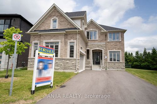21 Joiner Cir, Whitchurch Stouffville, ON, L4A4W9 | Card Image