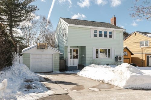 12 Medford St, Dartmouth, NS, B2Y3C1 | Card Image