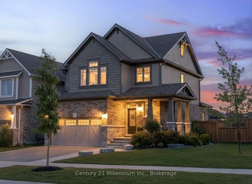 17 Bassett St, Collingwood, ON, L9Y3B7 | Card Image