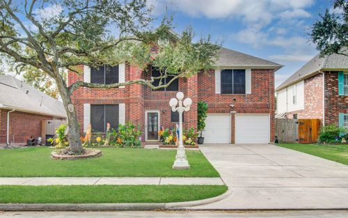16218 Ruffian Dr, Friendswood, TX, 77546-2471 | Card Image
