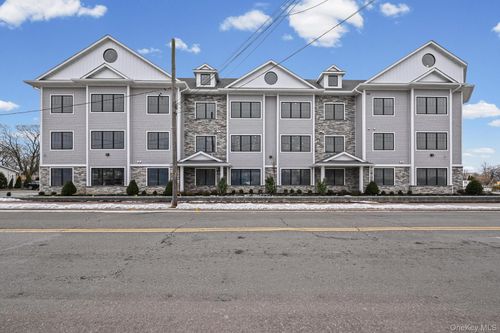 3d-80 Division St, Patchogue, NY, 11772-3402 | Card Image