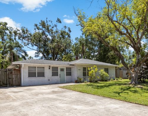 4905 W Bartlett Dr, TAMPA, FL, 33603-1606 | Card Image