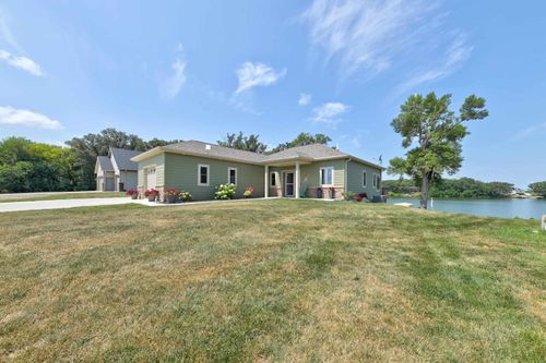 34791 Island View Ln, Emmetsburg, IA, 50536-8000 | Card Image