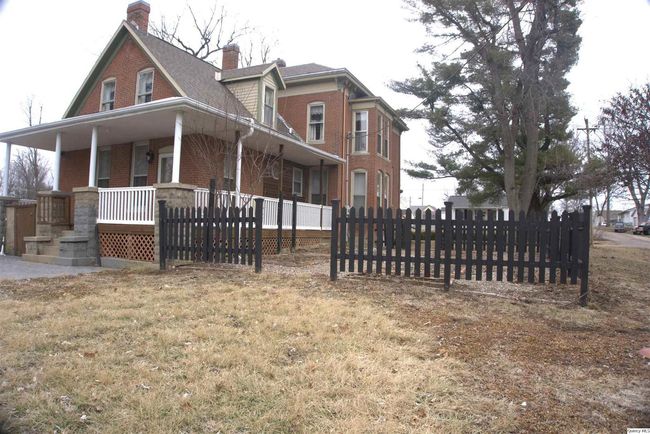 286 Williams St, House other with 4 bedrooms, 2 bathrooms and 1 parking in Barry IL | Image 4