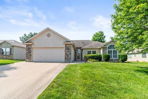 1111 Sw 13th St, Oak Grove, MO, 64075-8527 | Card Image