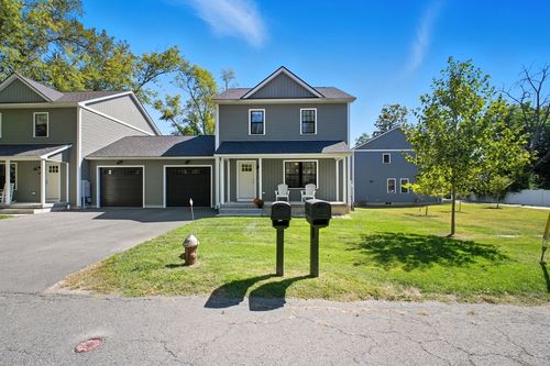 26-26 Colonial Ave, Easthampton, MA, 01027-1048 | Card Image