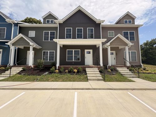 c-822C W Madison St, Pulaski, TN, 38478-2625 | Card Image