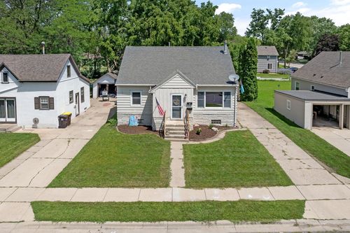 125 Maple St, Fairmont, MN, 56031-3019 | Card Image