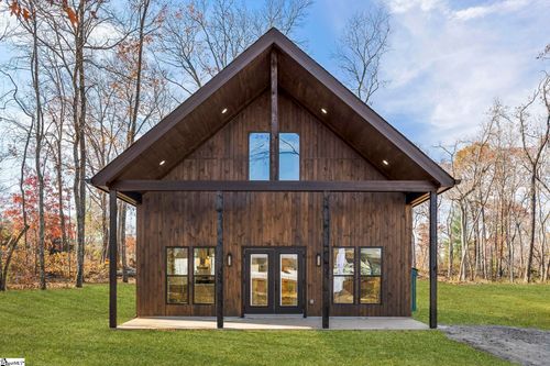 424 Fowler Rd, Campobello, SC, 29322-9175 | Card Image