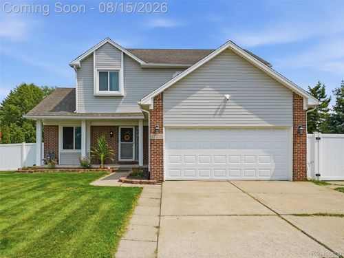 27215 Eagle Ct, Chesterfield, MI, 48051-3194 | Card Image