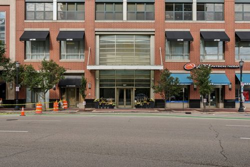 unit-403-807 Davis St, Evanston, IL, 60201-4472 | Card Image