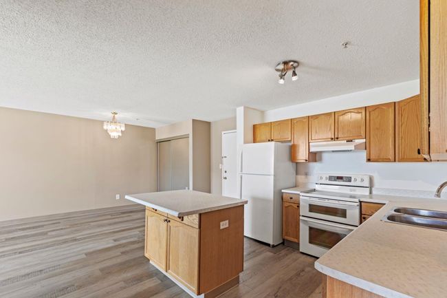 104 - 9700 92 Avenue, Condo with 2 bedrooms, 1 bathrooms and 1 parking in Grande Prairie AB | Image 6