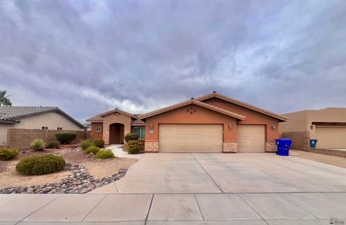 10221 S Universe Ave, Yuma, AZ, 85367-2204 | Card Image