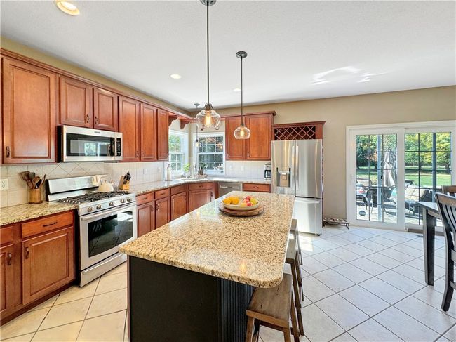 23 Stonegate Dr, House other with 5 bedrooms, 3 bathrooms and null parking in Charleston IL | Image 11
