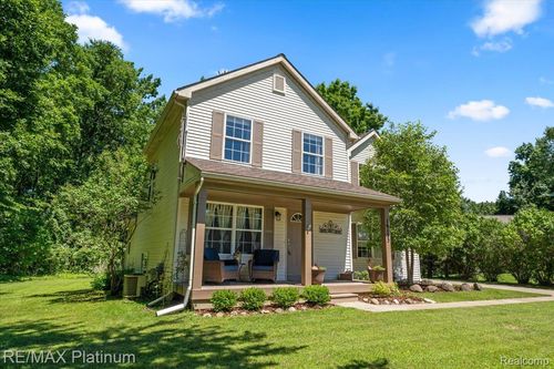 16155 Lydia Ct, Linden, MI, 48451-8997 | Card Image
