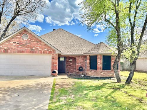 1814 Rayna Dr, Weatherford, TX, 76086-4639 | Card Image