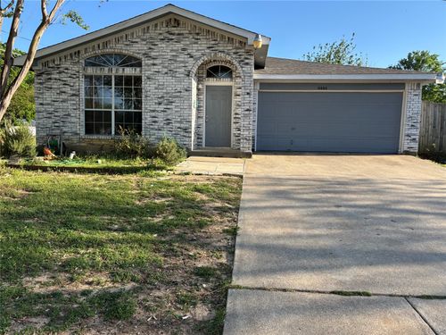 9444 Lipton Ln, Dallas, TX, 75217-8336 | Card Image