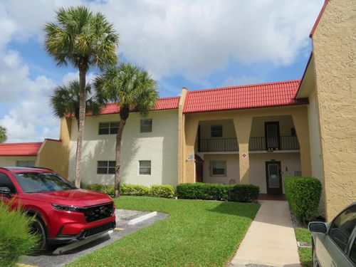 135-135 Lake Carol Dr, West Palm Beach, FL, 33411-2102 | Card Image