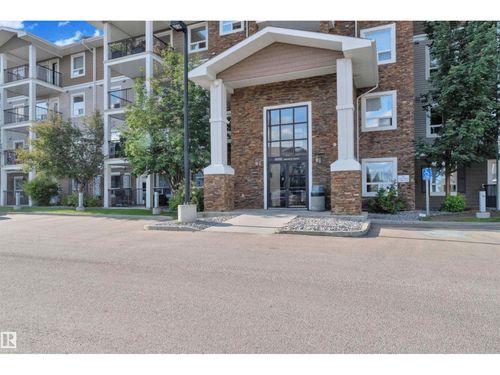 9351 Simpson Dr Nw, Edmonton, AB, T6R0N4 | Card Image