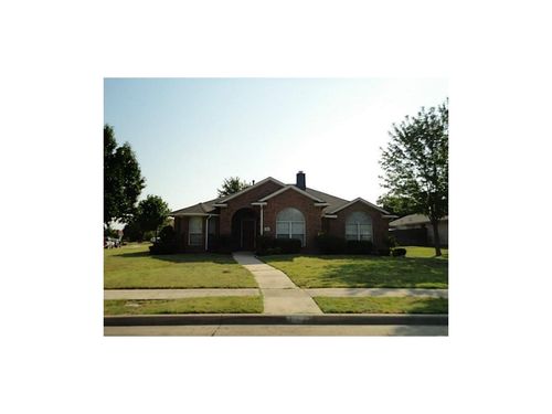123 E Clubview Cir, Murphy, TX, 75094-4207 | Card Image