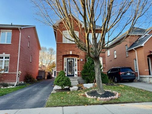 {{alt}} | Card Image