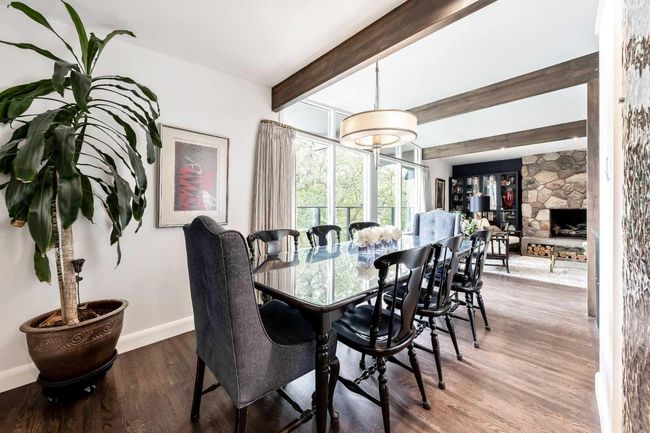 2328 Uxbridge Drive Nw, House other with 3 bedrooms, 3 bathrooms and 5 parking in Calgary AB | Image 8
