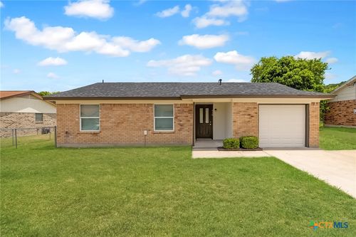 910 Marilyn Dr, Copperas Cove, TX, 76522-1362 | Card Image
