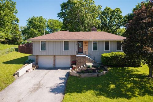 508 Aspen Way, Warrensburg, MO, 64093-9672 | Card Image