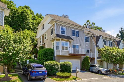 114 Crystal Hill Dr, Pomona, NY, 10970-2671 | Card Image