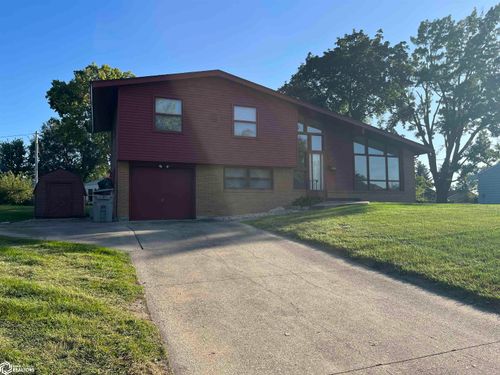 216 Washington Ave W, Albia, IA, 52531-1922 | Card Image