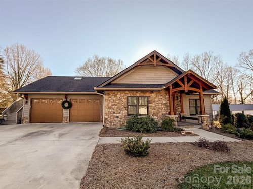 85 20th Ave Nw, Hickory, NC, 28601-1834 | Card Image