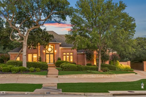 1311 Concord Ave, Southlake, TX, 76092-9366 | Card Image