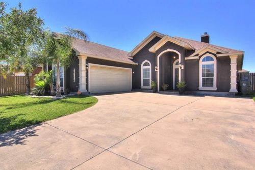 3713 Berkeley Dr, Corpus Christi, TX, 78414-4177 | Card Image