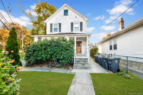 72 Park Ave, White Plains, NY, 10603-3404 | Card Image