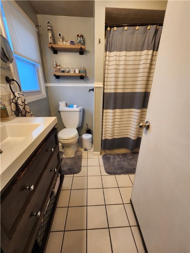 1 Park View Blvd, House other with 3 bedrooms, 1 bathrooms and 4 parking in Cranston RI | Image 25