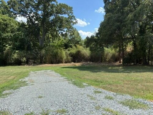 211 Colonial Ave, Goldston, NC, 27252 | Card Image