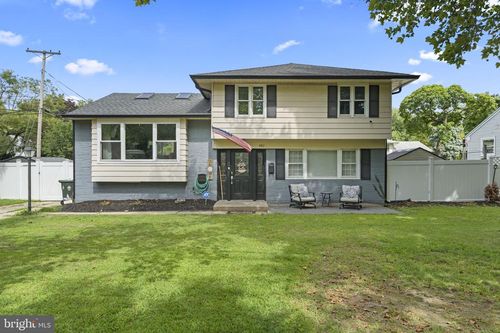 401 Fulton St, RIVERTON, NJ, 08077-1148 | Card Image