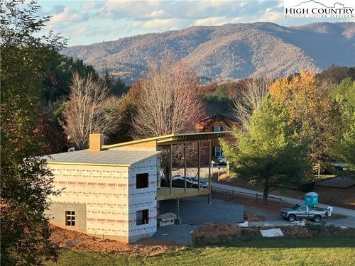 16 Bear Creek Ln, Sparta, NC, 28675 | Card Image