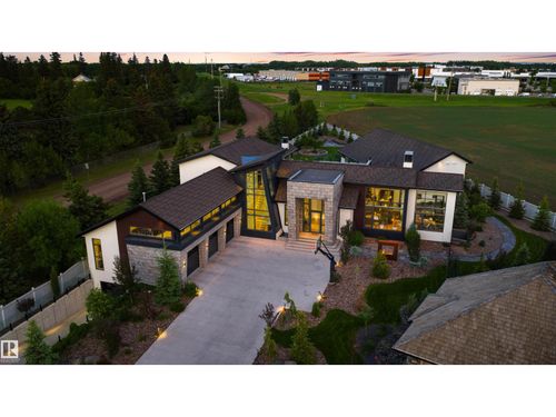 46 Kingsford Cres, Saint Albert, AB, T8N7J2 | Card Image