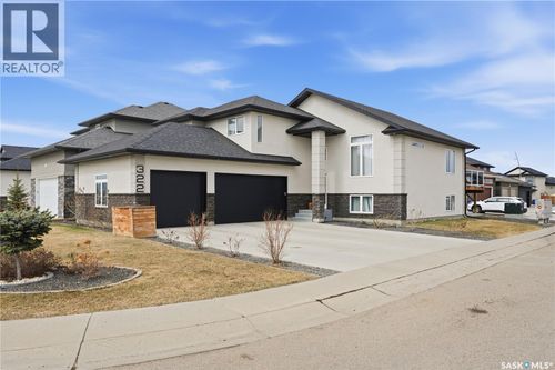 322 Glacial Shores Manor, Saskatoon, SK, S7W0R6 | Card Image