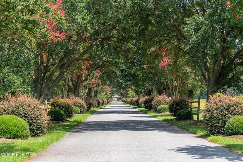 400 Island Dr, Chocowinity, NC, 27817-8520 | Card Image