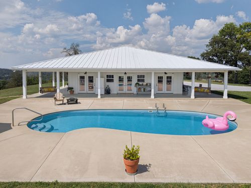 2303 Lewisburg Hwy, Fayetteville, TN, 37334-6454 | Card Image