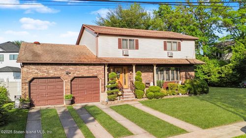 16 Furman St, Staten Island, NY, 10312-4110 | Card Image