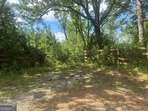 640 Vineyard Rd, Griffin, GA, 30223-1075 | Card Image