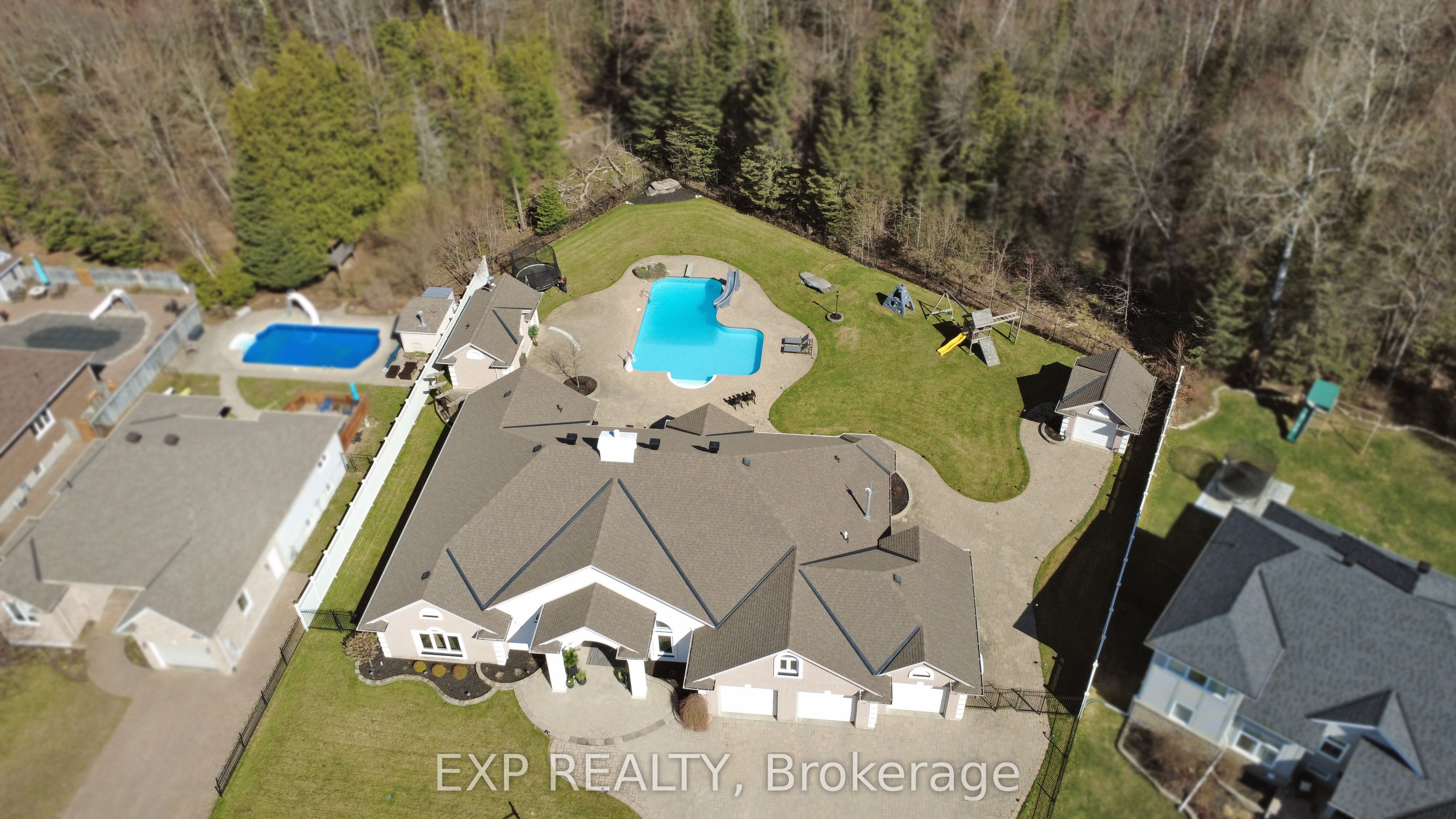 Residential in North Bay 2