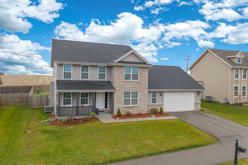 215 Trent Ln, Loves Park, IL, 61111-8981 | Card Image